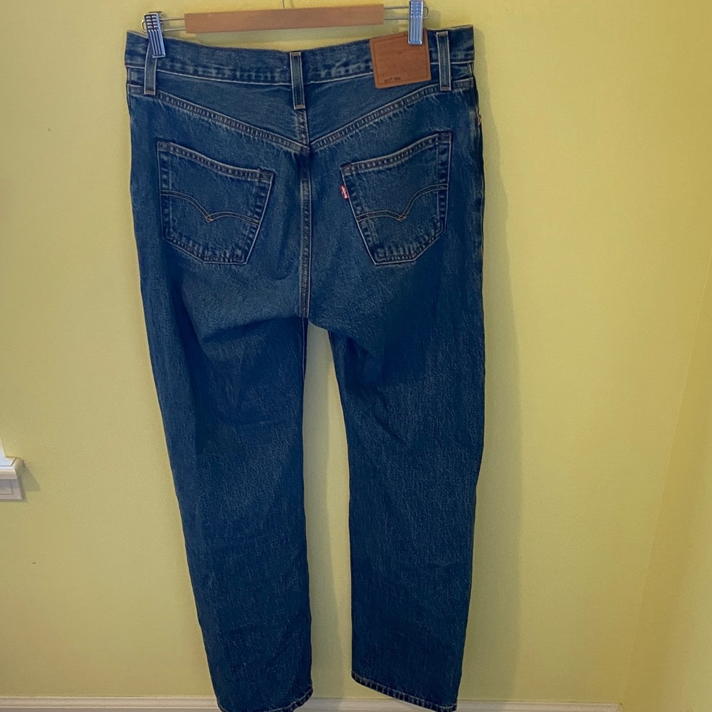 Levi's Straight-Leg Jeans in Medium Blue Denim - Picture 7 of 7